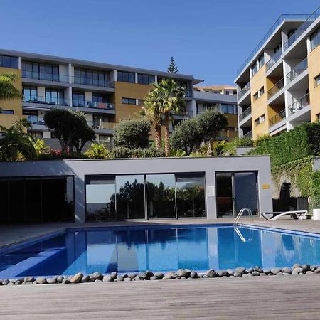 Condominio Zen Pearl-Luxury Com Piscina フンシャル エクステリア 写真